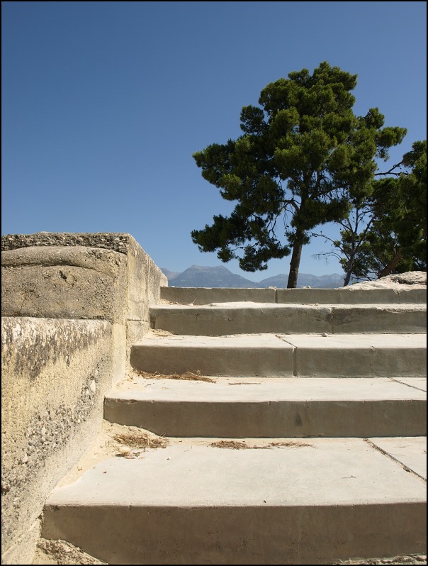 palác Festos 3