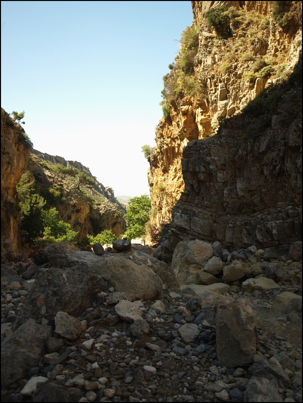 Roúwas 3